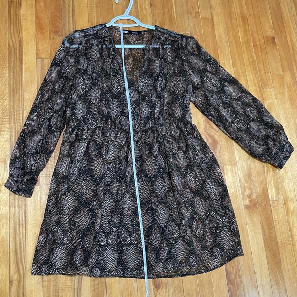 Zara Babydoll Dress - Picture 8 of 11